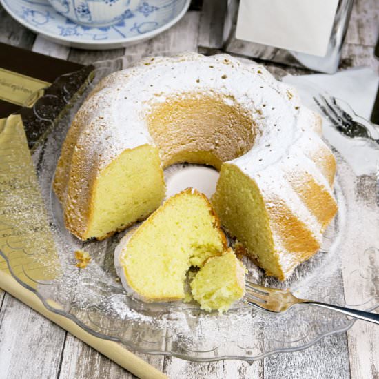 Vanilla Bundt Cake