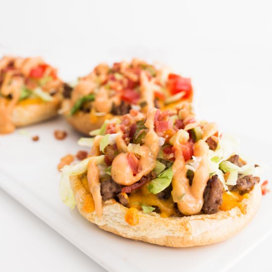 Cheeseburger Bun Pizzas