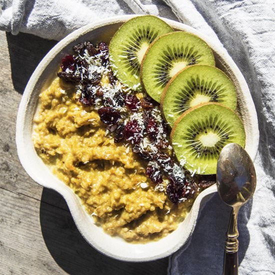 Vegan Golden Milk Porridge