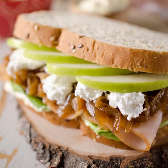Smoked Turkey Orchard Sandwich