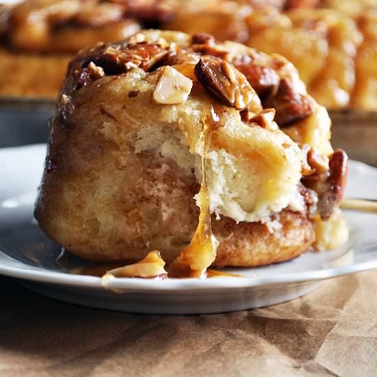 Overnight Caramel Sticky Buns