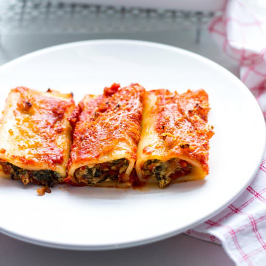 Oven Baked Spinach Ricotta Paccheri