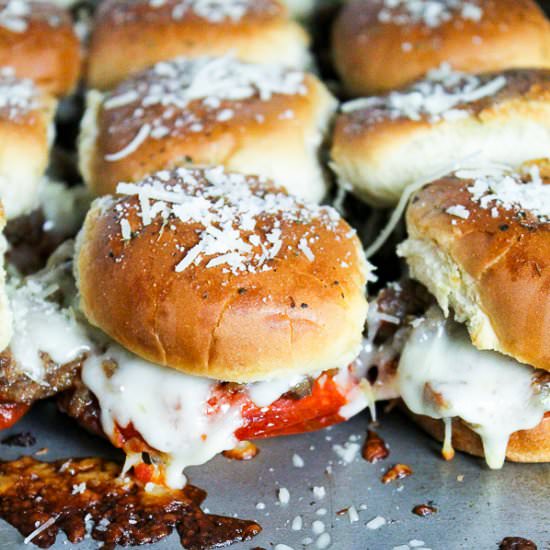 Pepperoni Pizza Sliders