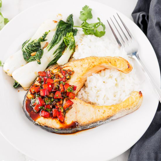 Thai Salmon & Cilantro-Chili Sauce