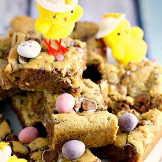 Chewy Mini Egg Blondie Bars