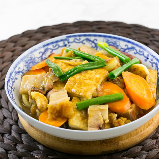 Braised Tofu with Roast Pork