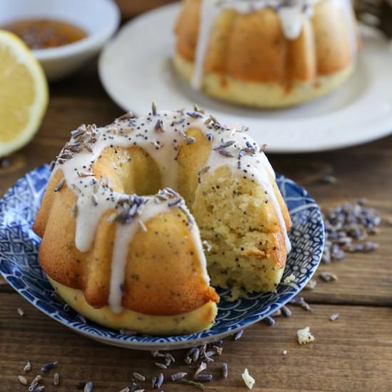 Grain-Free Lemon Poppy Seed Cake