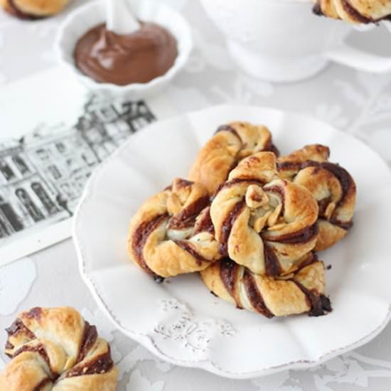 Puff pastry Nutella Roses