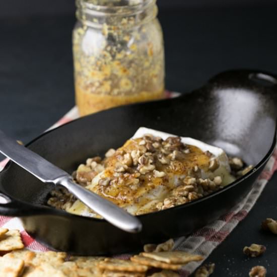 Baked Brie with Jezebel Sauce