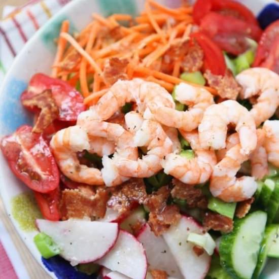 Garden Salad with Shrimp and Bacon
