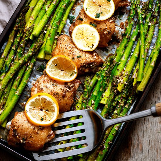 Garlic Butter Chicken and Asparagus