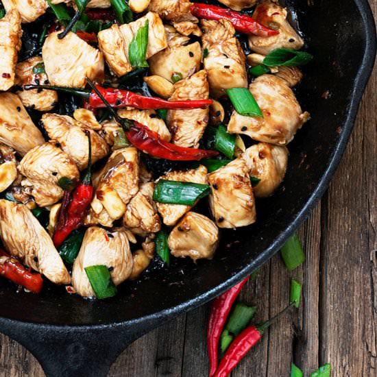 15 Minute Kung Pao Chicken Skillet