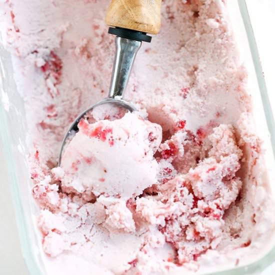 Balsamic Strawberry Ice Cream