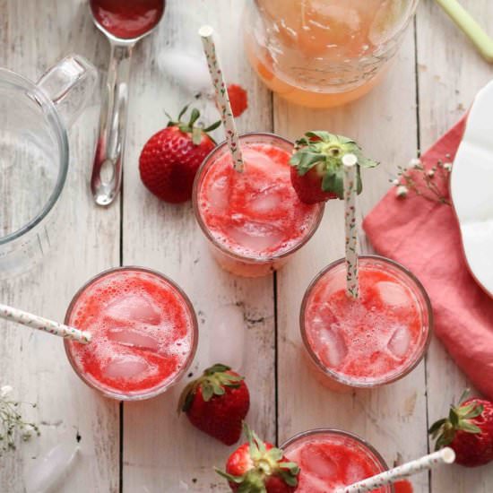 Strawberry Grapefruit Spritzers