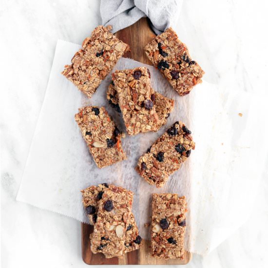 Carrot Cake Granola Bars