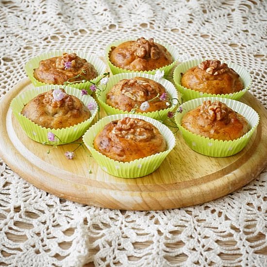 Vegan banana walnut muffins