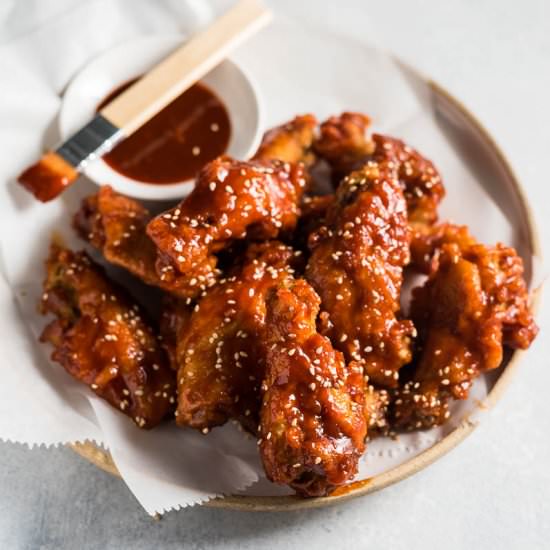 Fried Chicken Wings in Asian Hot