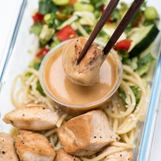Thai Peanut Chicken Meal Prep Bowls
