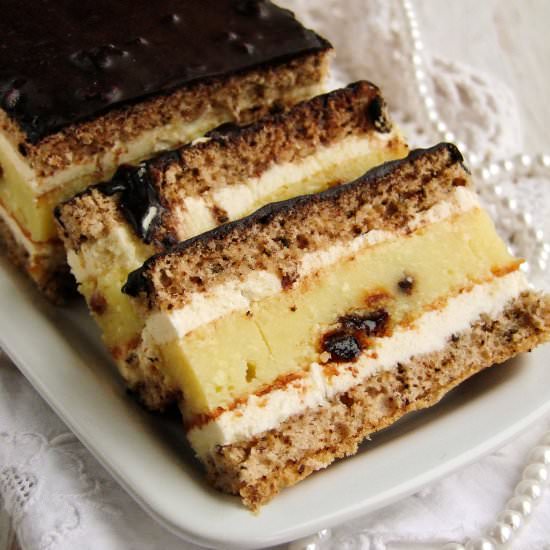 Cheese and Walnut Cake