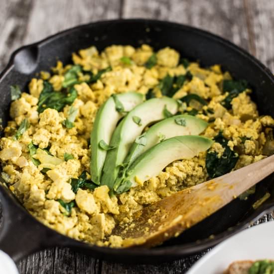 “Cheesy” Tofu and Spinach Scramble