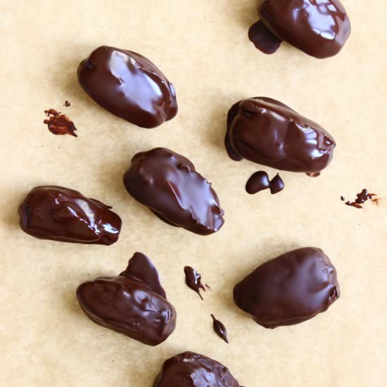 Healthy Snickers Ice Cream Bites