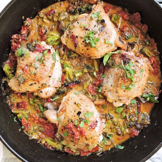 Skillet Chicken w/ “Cream” Sauce