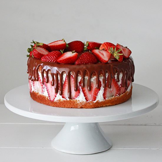 One-bowl Victoria Sponge Cake