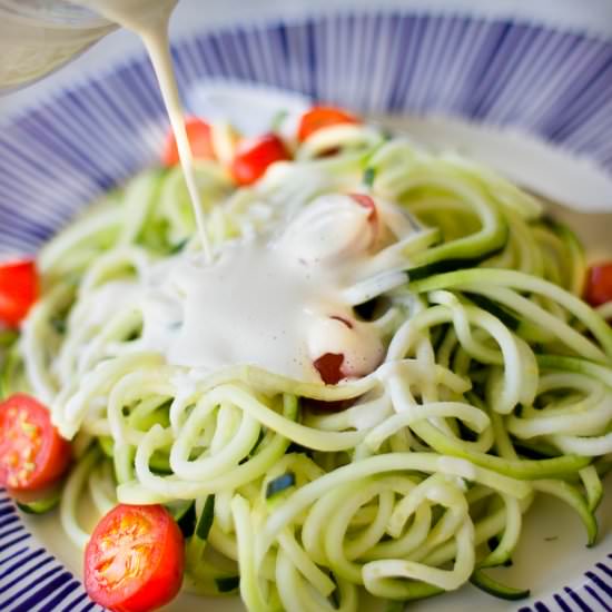 5 Minute Dreamy Vegan Alfredo Sauce