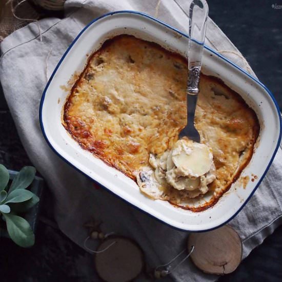 Potato, cheese and mushroom gratin