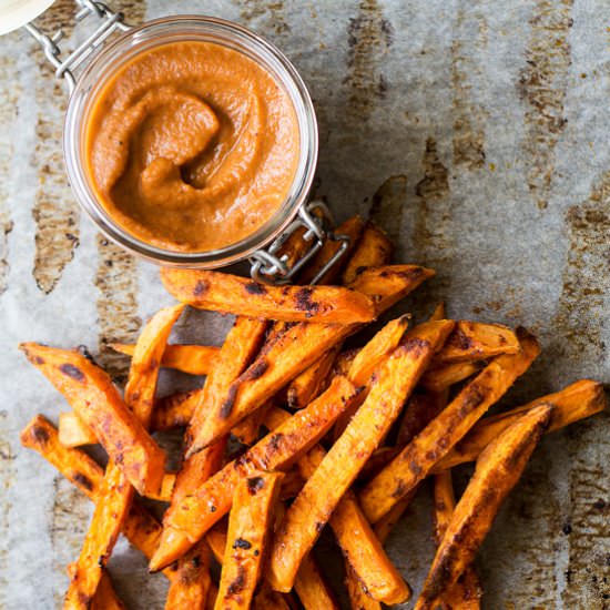 BBQ Sauce with Sweet Potato Fries