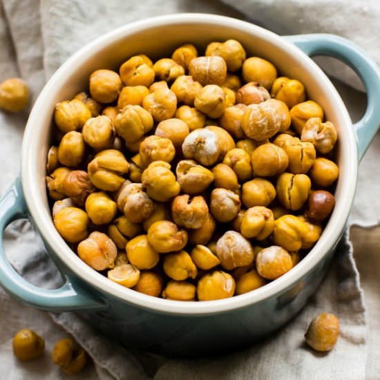 Oil-Free Roasted Chickpeas
