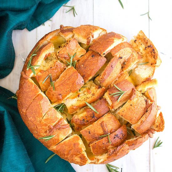 Cheesy Garlic Pull Apart Bread