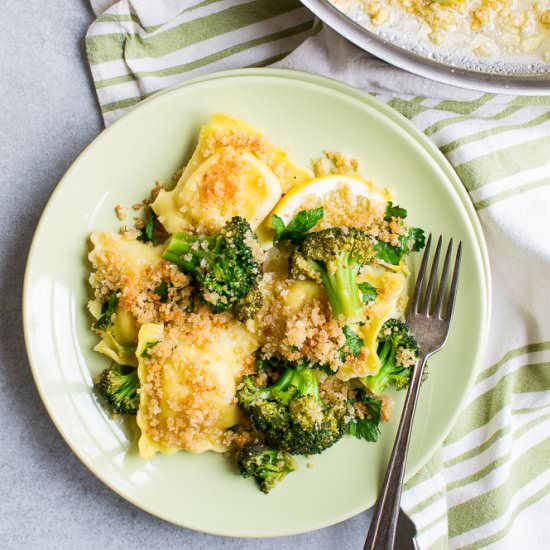 Lemon Garlic Ravioli and Broccoli
