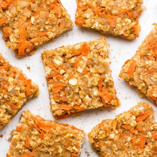 Carrot Cake Granola Bar Bites