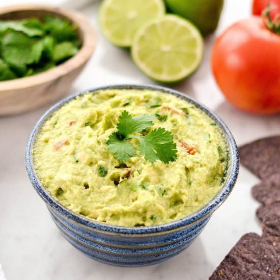 Easy Homemade Guacamole