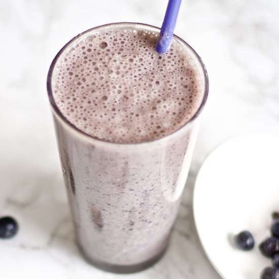 Healthy Blueberry Milkshake