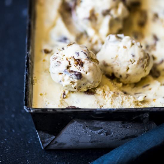 Hot Cross Bun Ice Cream