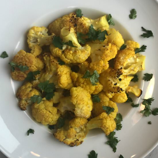 Simple Turmeric Roasted Cauliflower