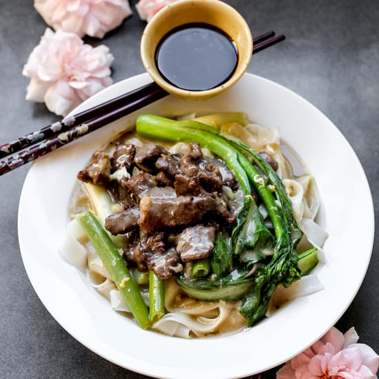 Fried Beef Hor Fun With Gravy