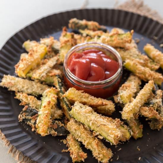 Crispy Baked Zucchini Fries