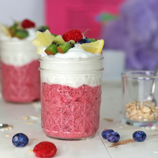 Beetroot White Chia Breakfast Jar