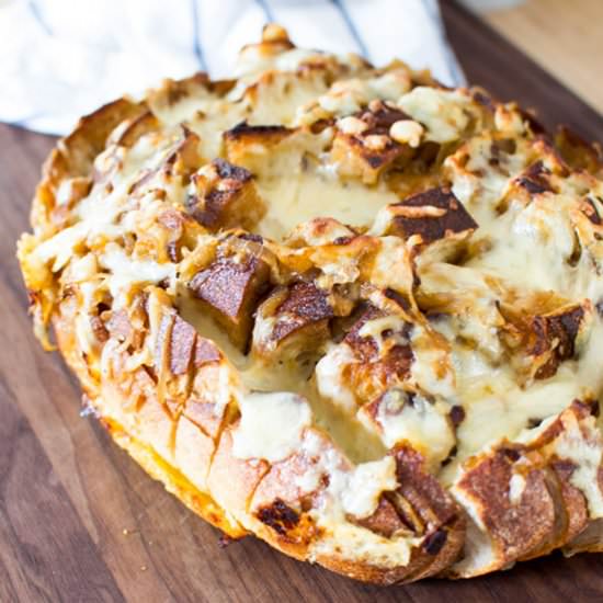 French Onion Soup Pull Apart Bread