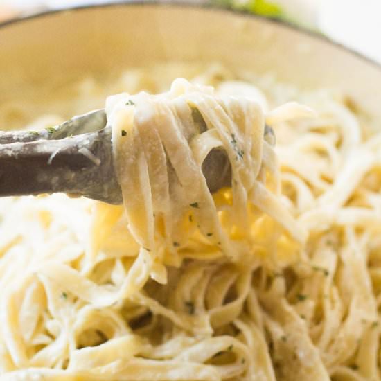 How to Make Fettuccine Alfredo