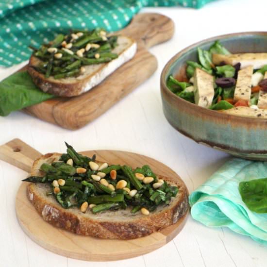 Roasted asparagus bruschetta