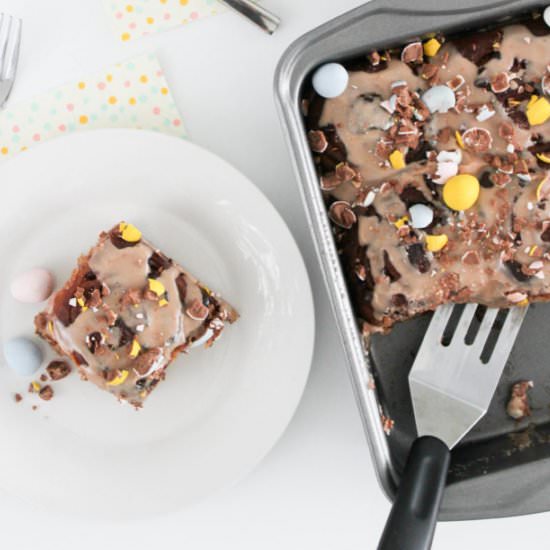 Chocolate Easter Cinnamon Rolls