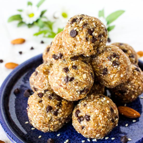 Sesame Banana Power Balls