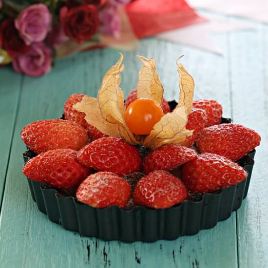No-Bake Strawberry Chocolate Tart