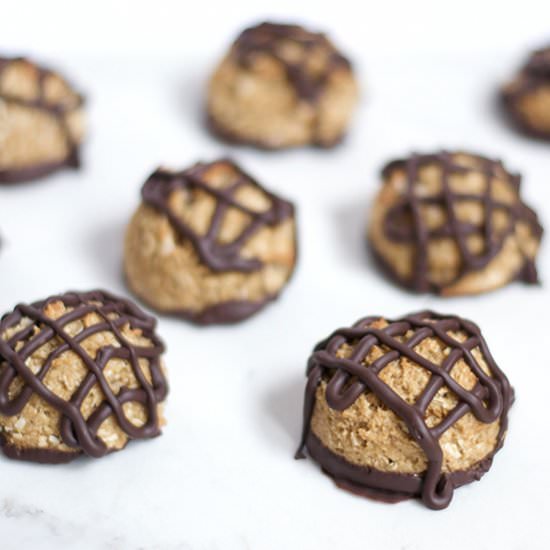 Chocolate Drizzle Coconut Macaroons