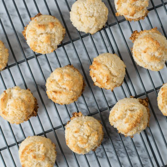 Vegan Coconut Macaroons