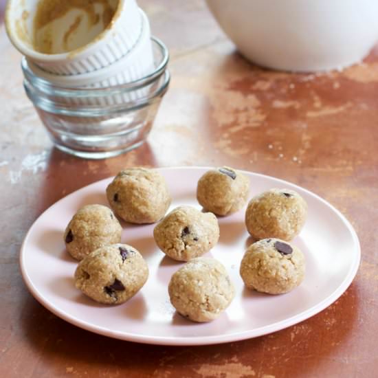 Chocolate Chip Protein Balls
